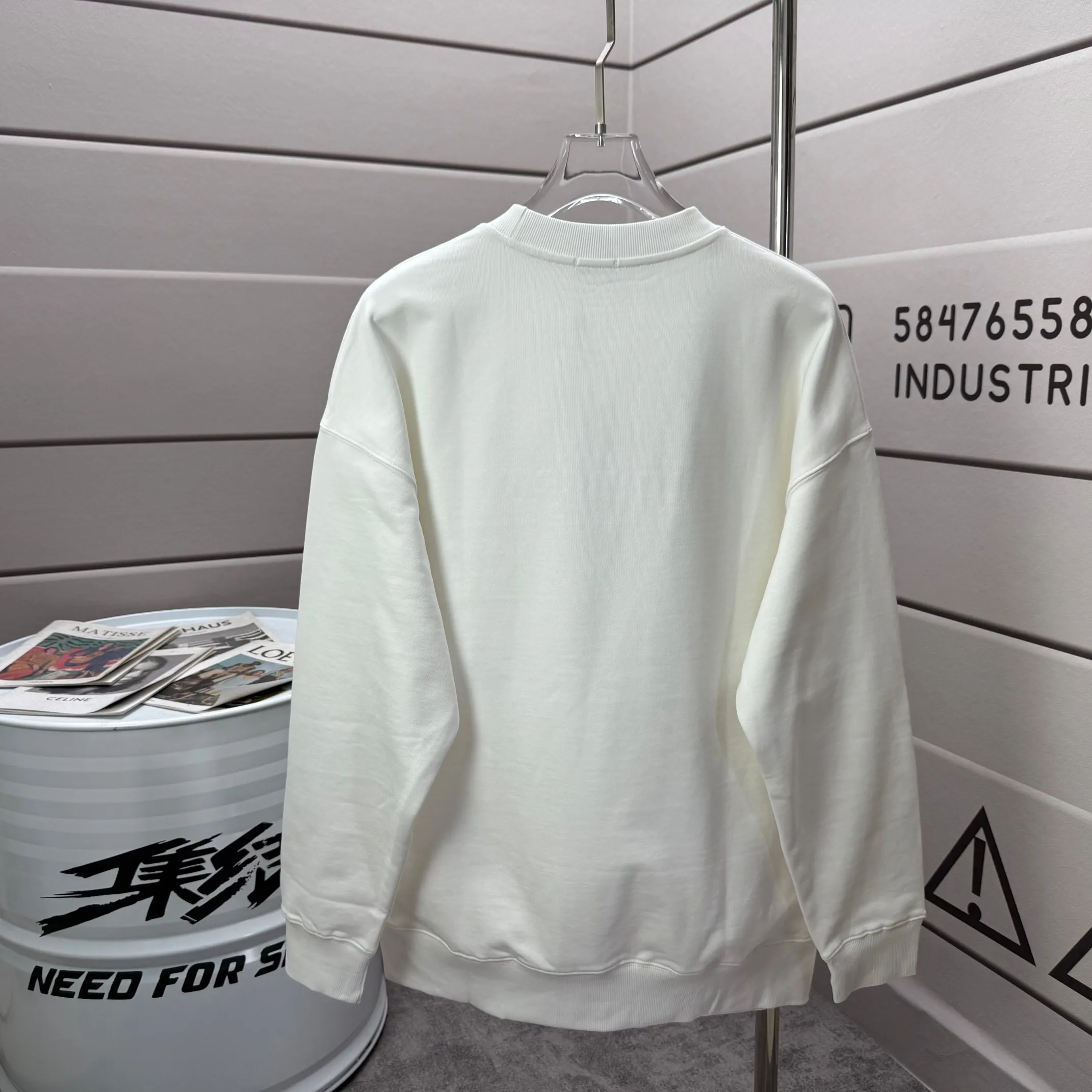 # 120 Acne studios Acne studios 2026 early autumn and winter New Arrival long-sleeved sweatshirt, flocking printing, custom terry fabric, round neck pullover sweatshirt, men and women, Same Style Color: Black White Size: S (90-130 pounds) M (120-150 pounds) L (140-165 pounds) XL (160-180 pounds) XXL (180 pounds)